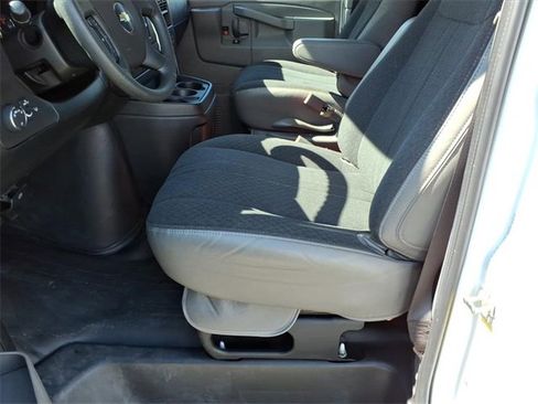 Used 2023 Chevrolet Express 2500 w/ Driver Convenience Package image 12
