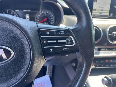 Used 2019 Kia Stinger GT1 AWD/4WD image 18