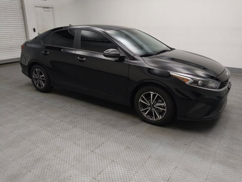 Used 2023 Kia Forte LXS w/ LXS Technology Package image 11