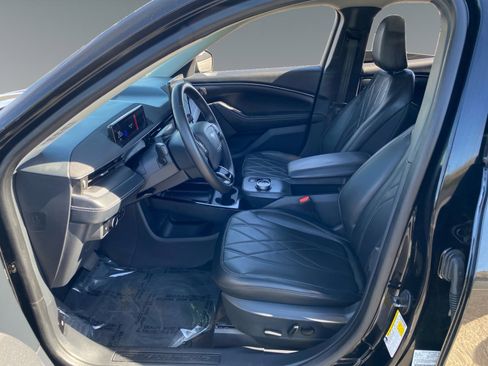 Used 2024 Ford Mustang Mach-E Select image 9