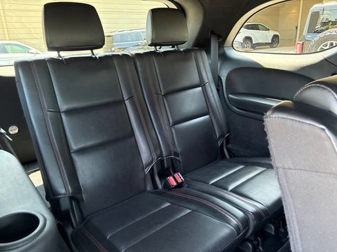 Used 2024 Dodge Durango GT RWD image 16