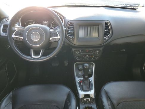 Used 2019 Jeep Compass Latitude w/ Cold Weather Group image 20