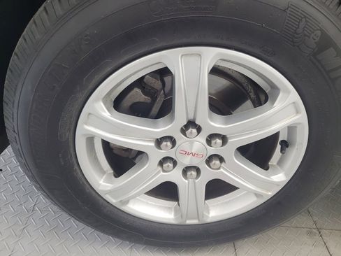 Used 2019 GMC Acadia SLE AWD/4WD image 31