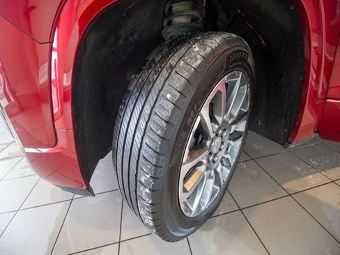 Certified 2023 GMC Acadia Denali w/ Denali Ultimate Package image 24