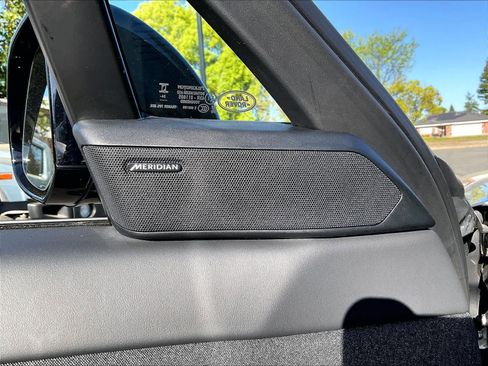 Used 2025 Land Rover Range Rover Sport S image 35