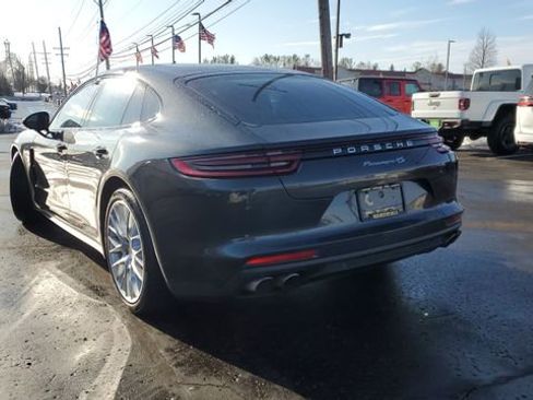 Used 2018 Porsche Panamera 4S image 26