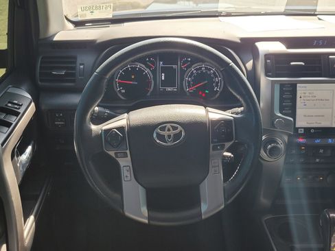 Used 2023 Toyota 4Runner Limited image 12