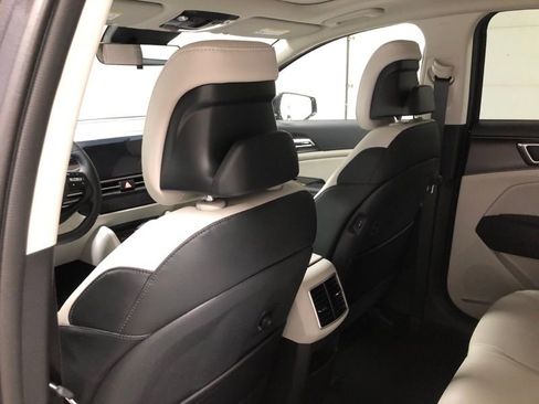 New 2026 Kia Sportage EX w/ EX Panorama Roof Package FWD image 17