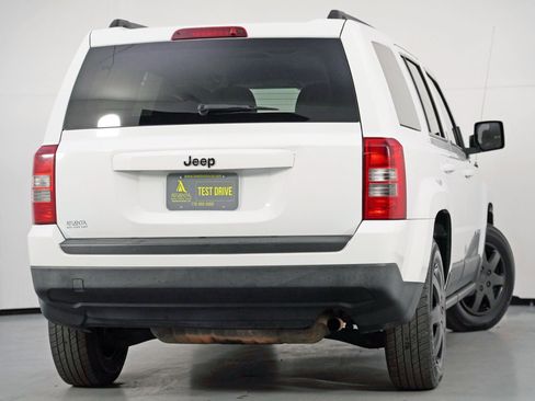 Used 2015 Jeep Patriot Sport w/ Power Value Group image 4