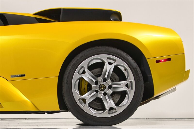 Used 2006 Lamborghini Murcielago Coupe AWD/4WD image 8