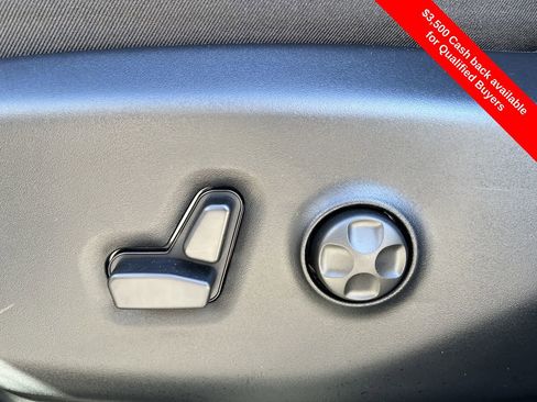 New 2026 Chrysler Pacifica Select w/ S Appearance Package image 19