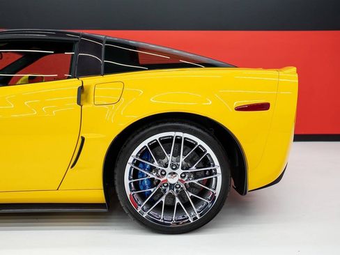 Used 2010 Chevrolet Corvette ZR1 w/ Preferred Equipment Group RWD image 26