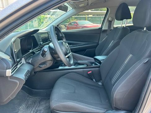 Used 2023 Hyundai Elantra SEL FWD image 25