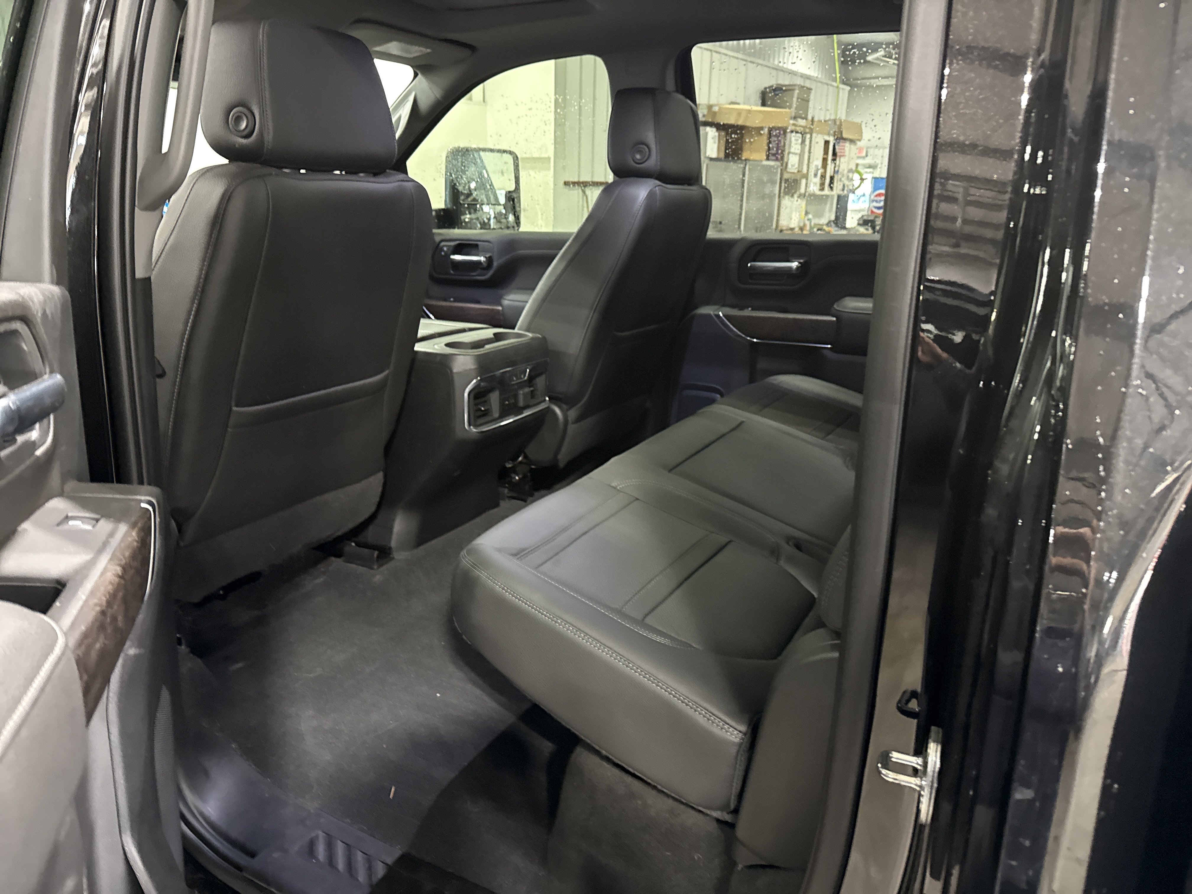 Used 2023 GMC Sierra 2500 Denali w/ Denali Ultimate Package AWD/4WD image 8