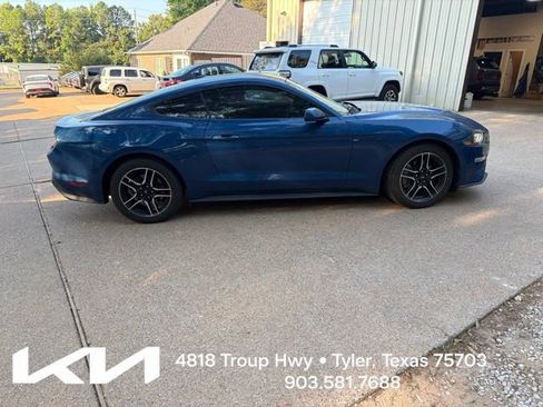 Used 2022 Ford Mustang Coupe w/ Equipment Group 101A RWD image 12
