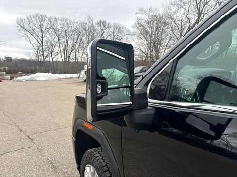 Used 2022 GMC Sierra 3500 Denali w/ Denali Ultimate Package AWD/4WD image 26