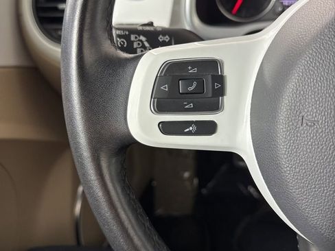 Used 2019 Volkswagen Beetle 2.0T S FWD image 31