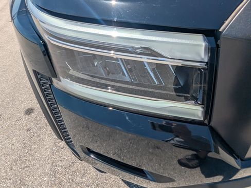 Used 2024 Nissan Frontier PRO-4X w/ Off-Road Protection Package AWD/4WD image 10