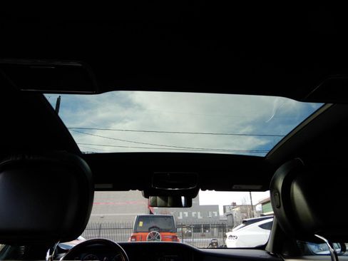 Used 2019 Mercedes-Benz S 560 4MATIC Sedan image 22