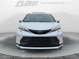 Certified 2023 Toyota Sienna Platinum video 2