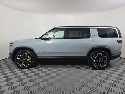 Used 2023 Rivian R1S Adventure Quad AWD/4WD image 2
