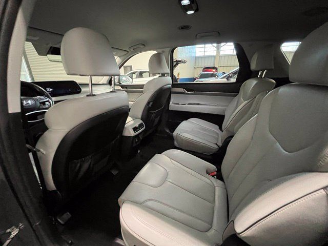 Used 2025 Hyundai Palisade SEL FWD image 15