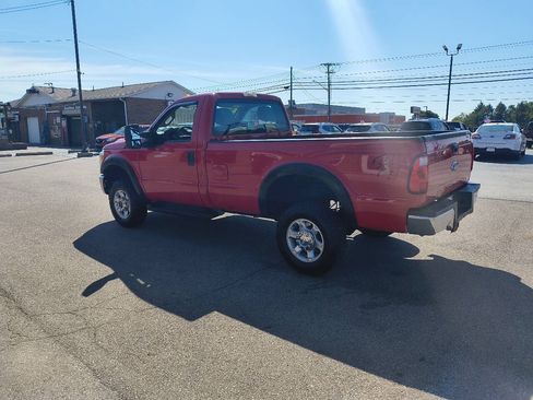 Used 2014 Ford F250 XL w/ Power Equipment Group AWD/4WD image 8