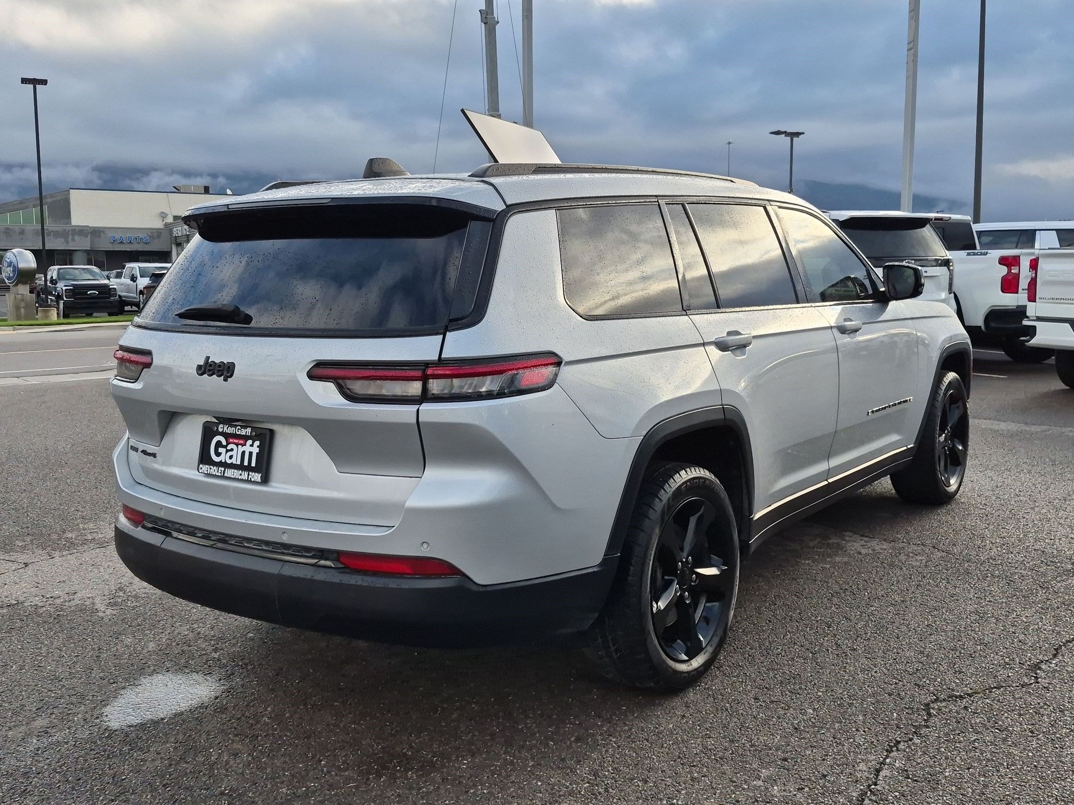Used 2021 Jeep Grand Cherokee L Laredo AWD/4WD image 3