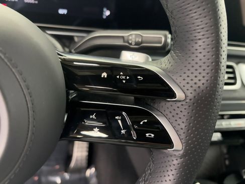 Certified 2025 Mercedes-Benz GLS 450 4MATIC image 13