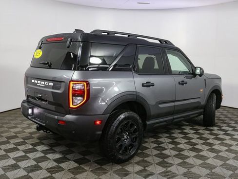 Used 2025 Ford Bronco Sport Badlands image 11
