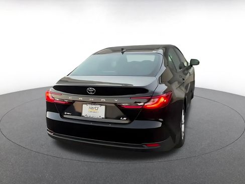 Used 2025 Toyota Camry LE image 14