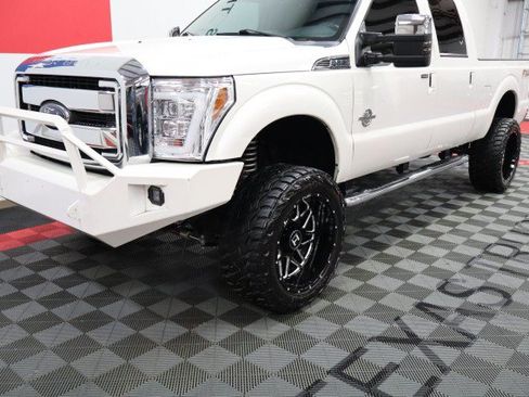 Used 2016 Ford F250 Lariat w/ Lariat Ultimate Package AWD/4WD image 2