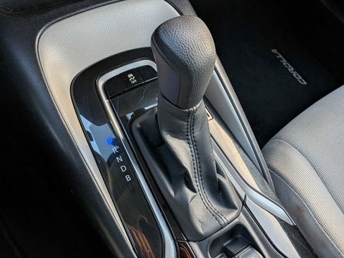 Used 2022 Toyota Corolla LE image 27