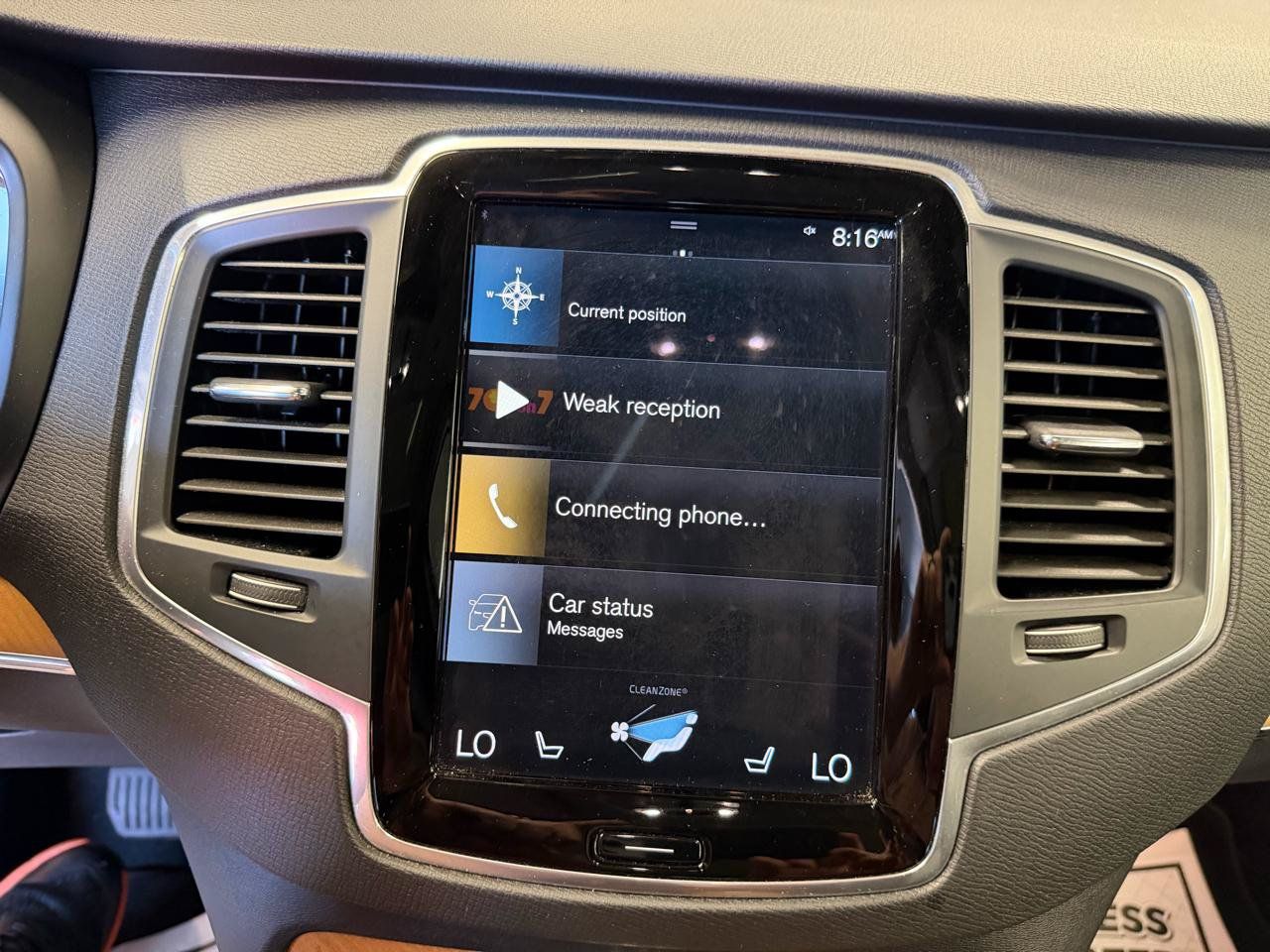Used 2021 Volvo XC90 T6 Momentum w/ Climate Package AWD/4WD image 16