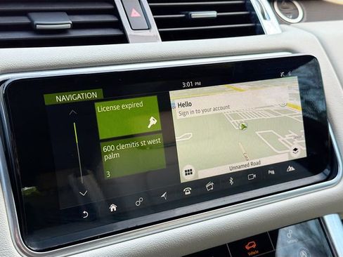 Used 2021 Land Rover Range Rover Sport HSE Silver Edition image 32