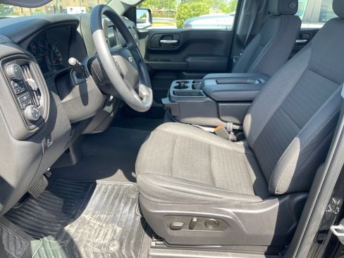 Used 2024 Chevrolet Silverado 1500 Custom image 10