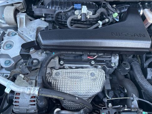 Used 2015 Nissan Rogue SV image 20