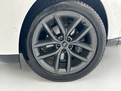 Used 2024 Land Rover Range Rover Sport SE image 29