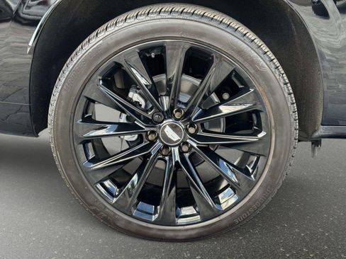 Used 2026 Cadillac Escalade ESV Platinum Sport w/ LPO, ONYX Package AWD/4WD image 13