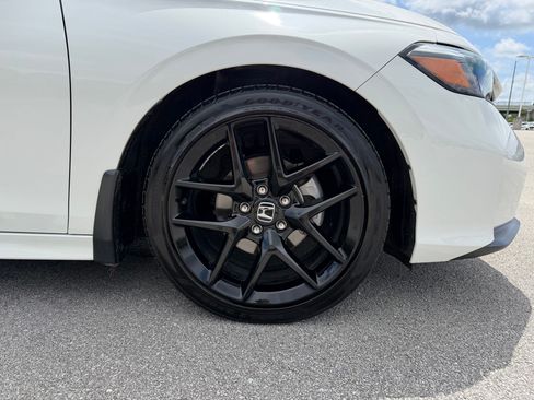 Used 2025 Honda Civic Sport image 12