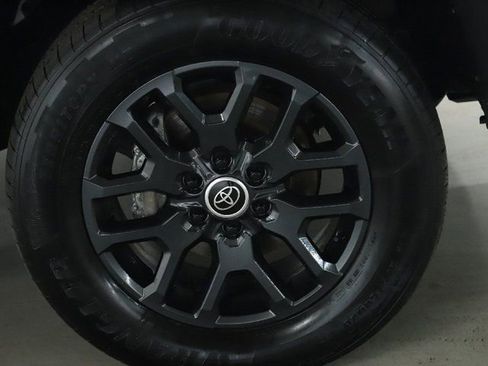 Used 2024 Toyota Tundra Platinum image 10