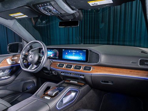 Certified 2025 Mercedes-Benz GLS 450 4MATIC image 15