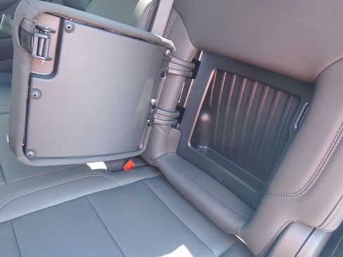 New 2025 Chevrolet Silverado 2500 LTZ w/ LTZ Convenience Package image 30