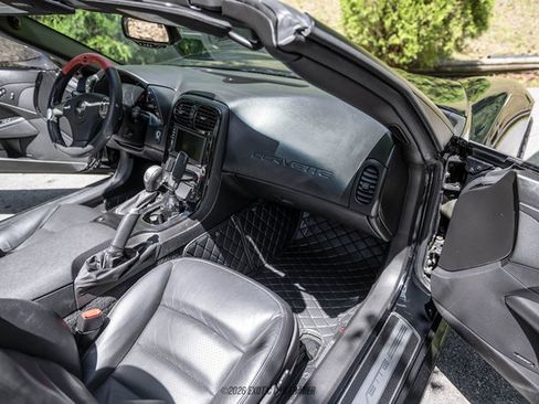 Used 2008 Chevrolet Corvette Convertible w/ Preferred Equipment Group RWD image 37