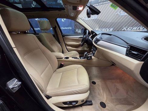 Used 2015 BMW X1 sDrive28i RWD image 25
