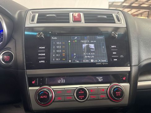 Used 2017 Subaru Outback 2.5i Limited w/ Popular Package #5 image 16