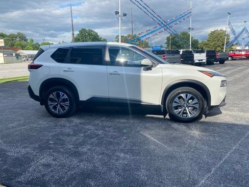 Used 2023 Nissan Rogue SV AWD/4WD image 6