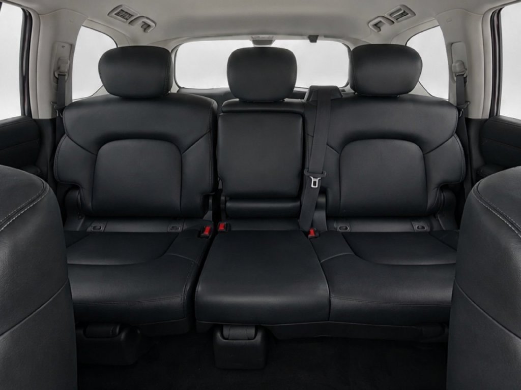 Used 2022 INFINITI QX80 Luxe w/ All-Season Package AWD/4WD image 16