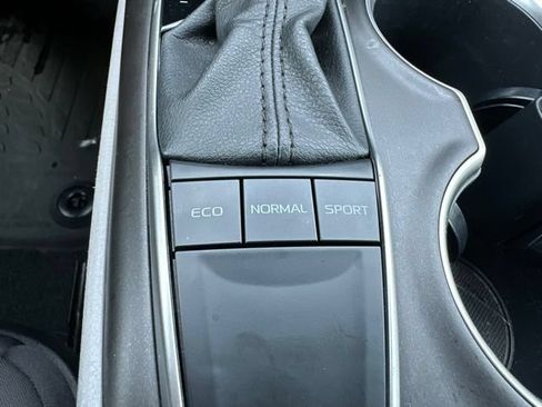Used 2023 Toyota Camry LE FWD image 11