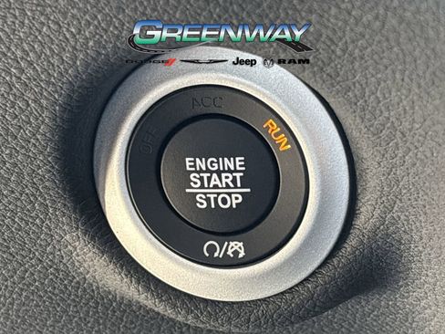 New 2026 Chrysler Pacifica Select image 29